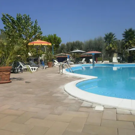 Camping Victoria Mobilehome In Village Juliamare Giulianova