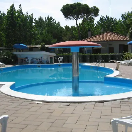 Campeggio Victoria Mobilehome In Village Juliamare