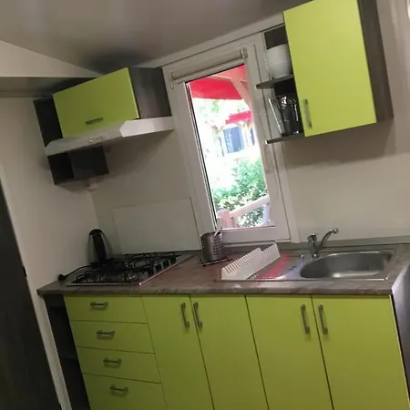 Camping Victoria Mobilehome In Village Juliamare Giulianova