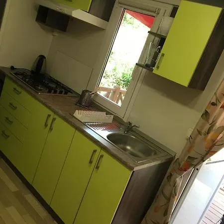 Victoria Mobilehome In Village Juliamare Campeggio 4*