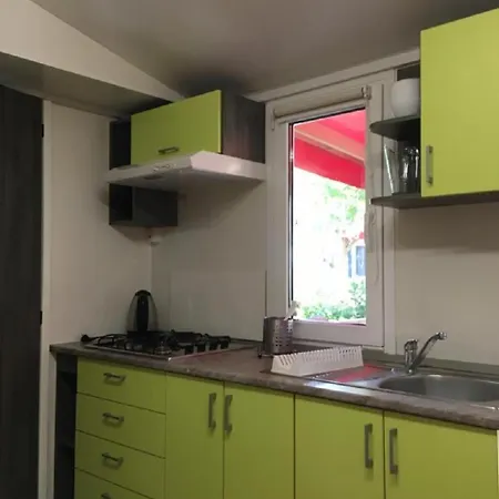 Victoria Mobilehome In Village Juliamare Giulianova